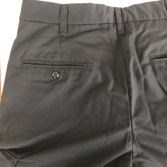 EUC WearGuard Aramark mens black cargo shorts, W 34 / 11” inseam with pockets - Picture 11 of 14